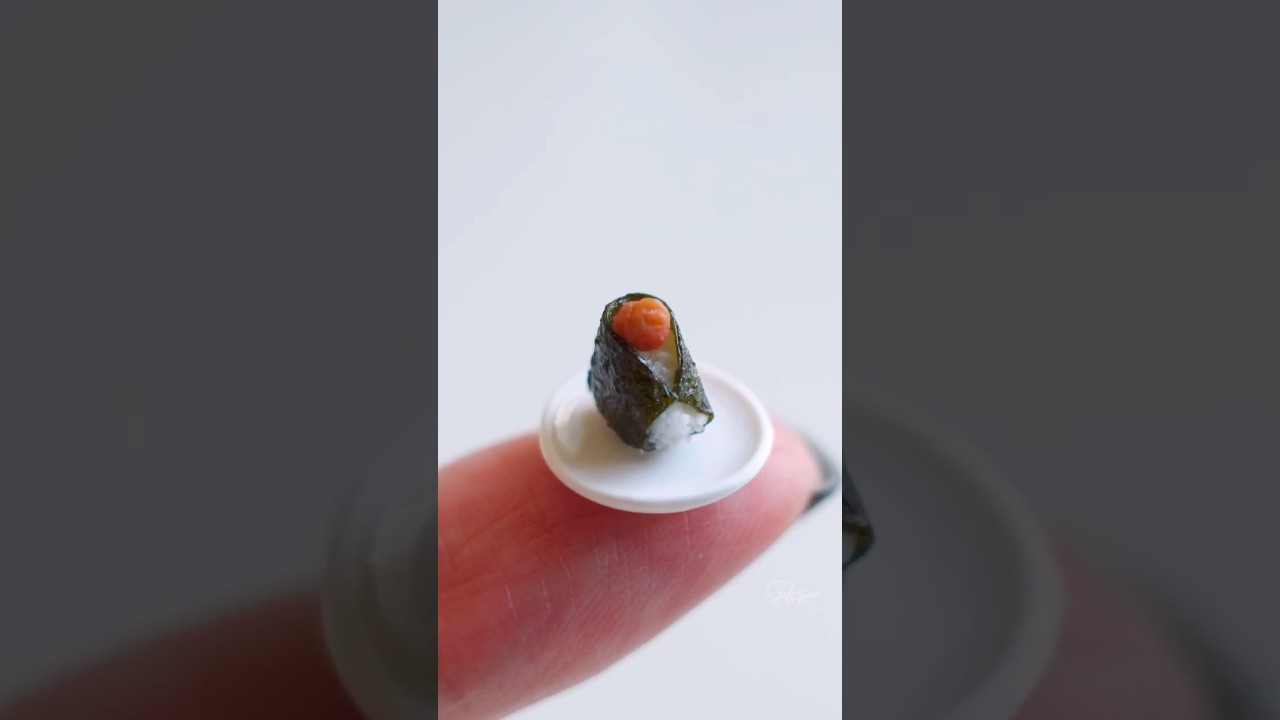 Clay Art | Miniature Pickled Plum Onigiri | 粘土でつくるミニチュアの梅干しおにぎり #miniaturefood #miniature #ミニチュア