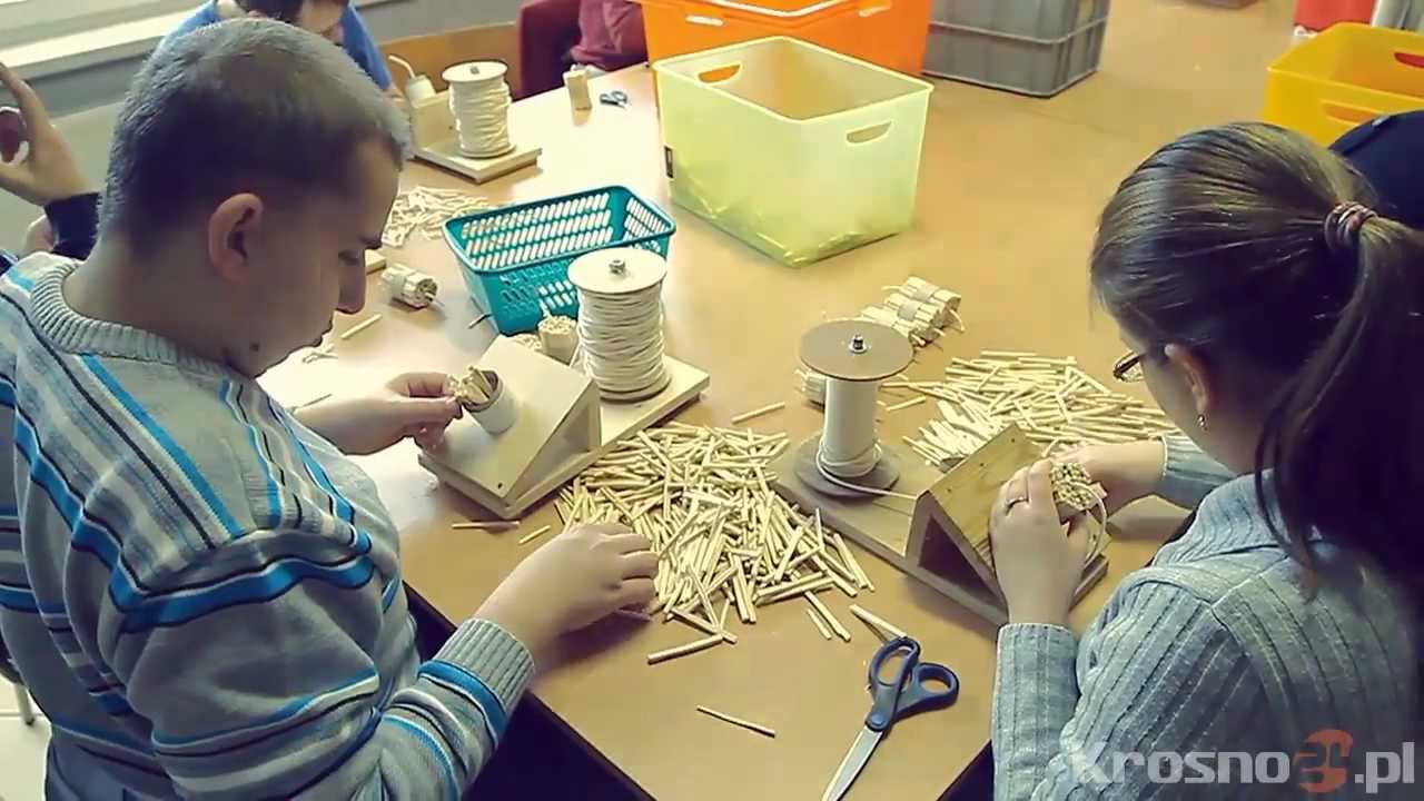 Krosno24.pl - Produkcja ekologicznych podpałek (30.10.2012)