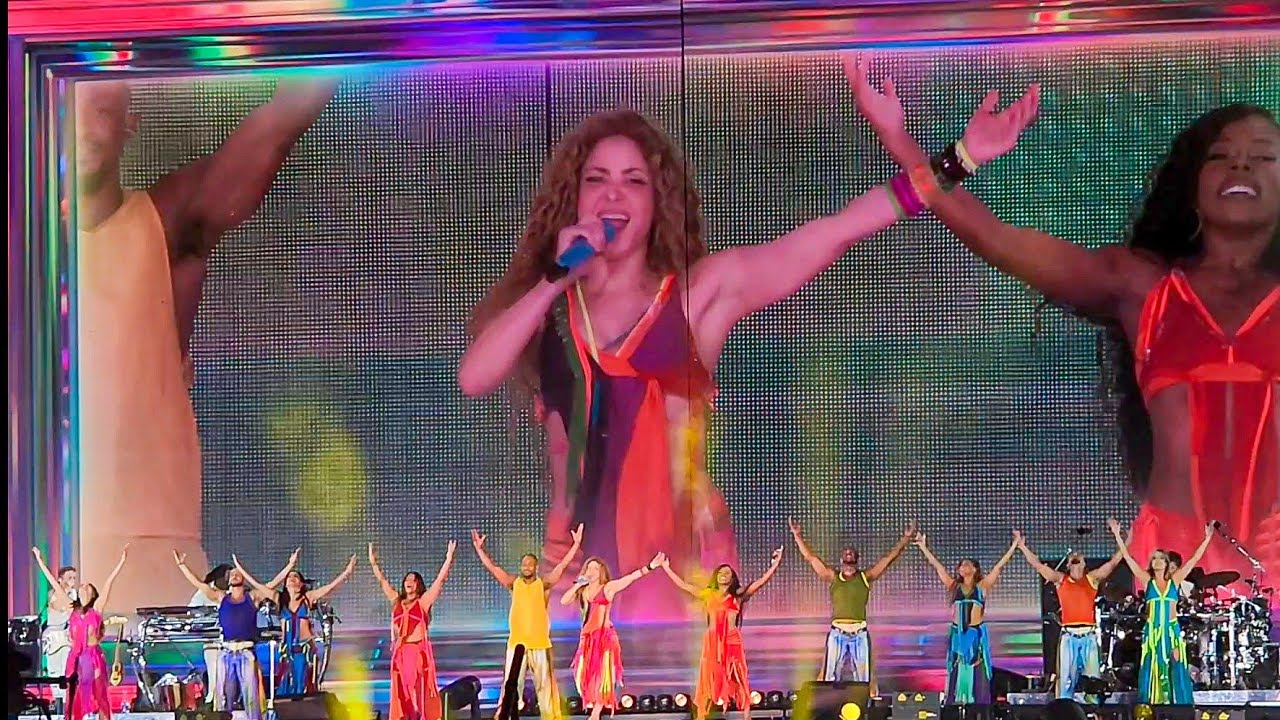 Shakira - Waka Waka | Barranquilla, Colombia | en vivo Las Mujeres Ya No Lloran World Tour 2025