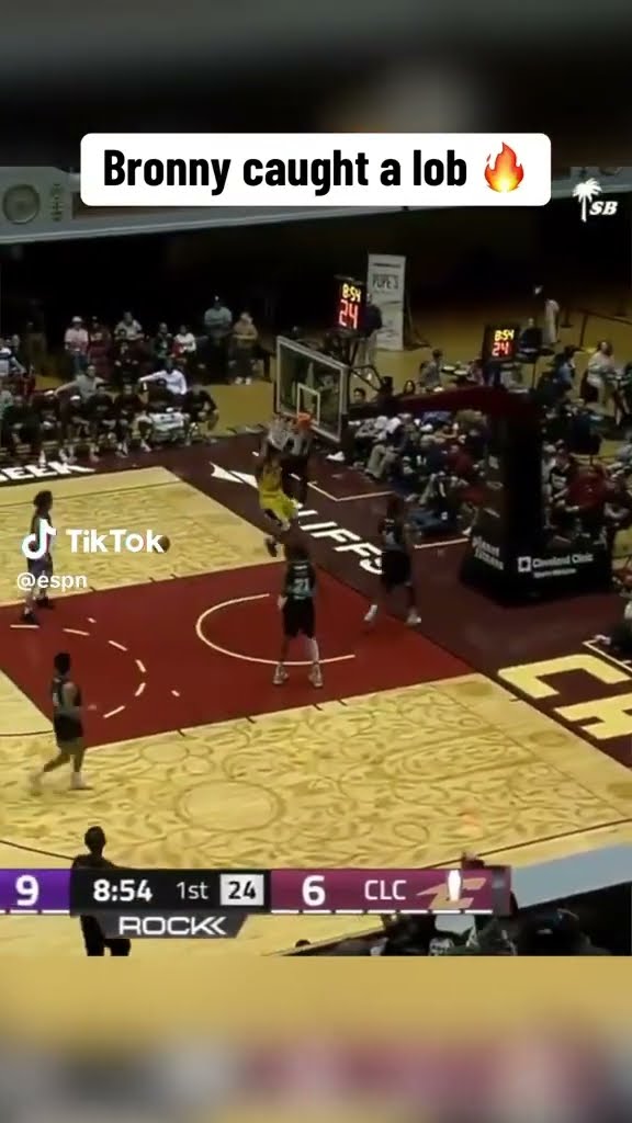 Bronny caught a lob ? #hoodnews #bronnyjames #basketball #PrinceJames #gleague #omg #how #wow #dunk