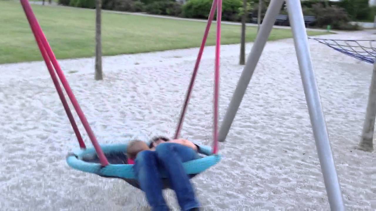 Еще качелька - YouTube