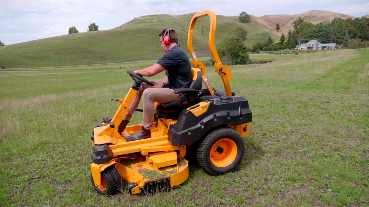 Mowers Steelfort Cub Cadet Bomgaars Cub Cadet 30 IN Rear Engine