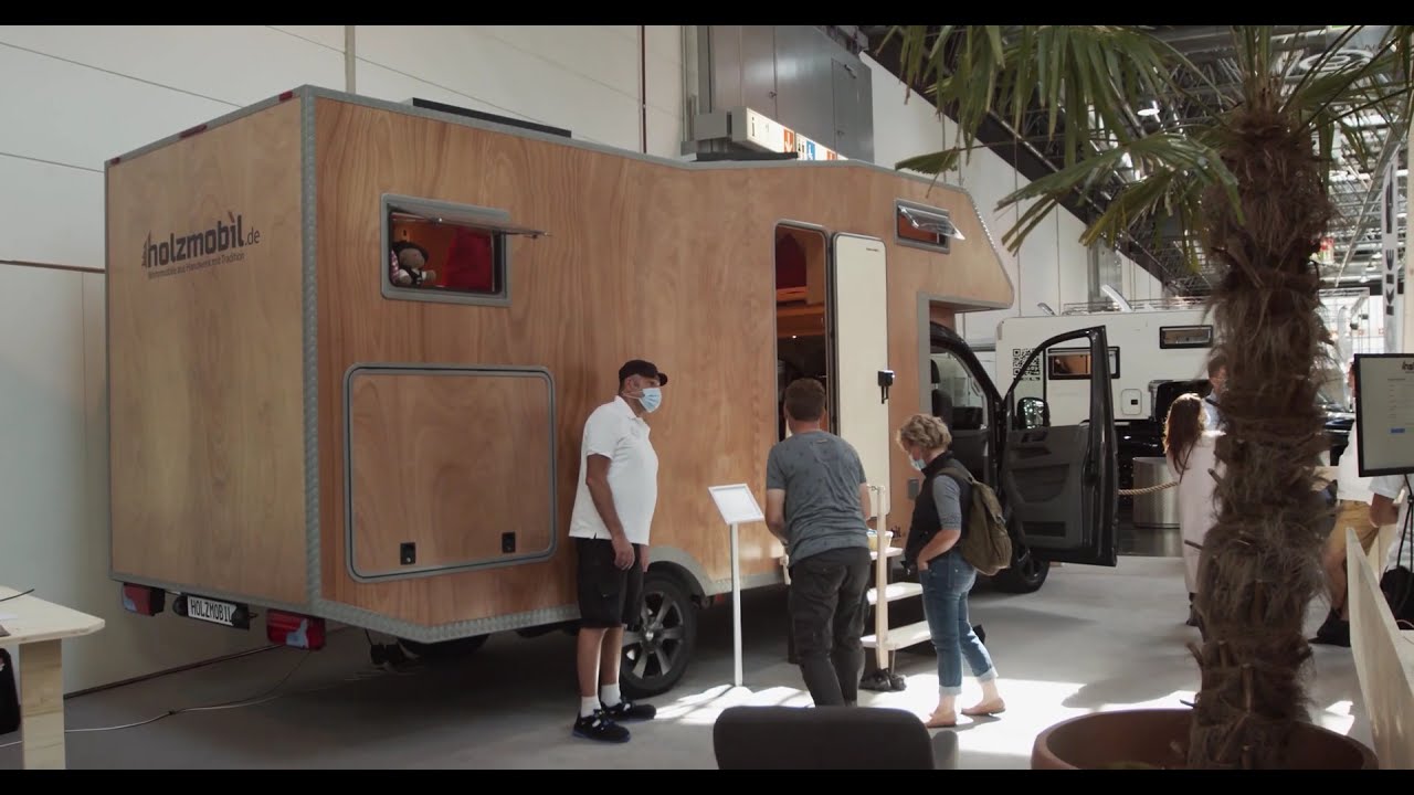 Surprenant camping-car en bois au salon de la caravane de Düsseldorf 2020