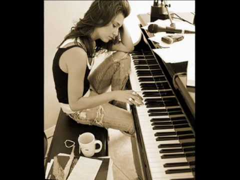 تامر عاشور مين بيصدقك