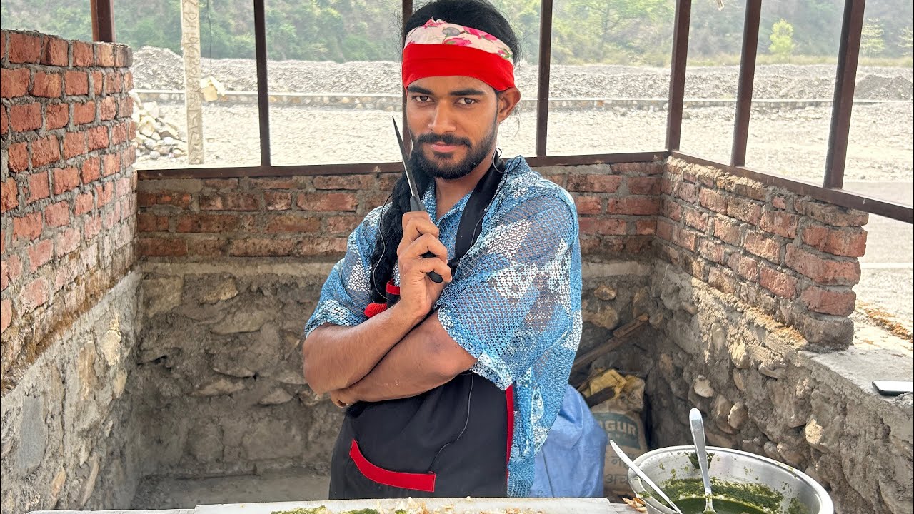 Bada Pav लेलो ! लेलो रे 😜😂 | Gaurav Lekhwar || Comedy || Bada Pav girl || Uttarakhand