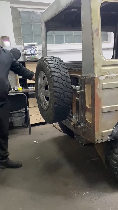 Калитка запасного колеса на рулевых наконечниках. #автодокшатура #луаз ...