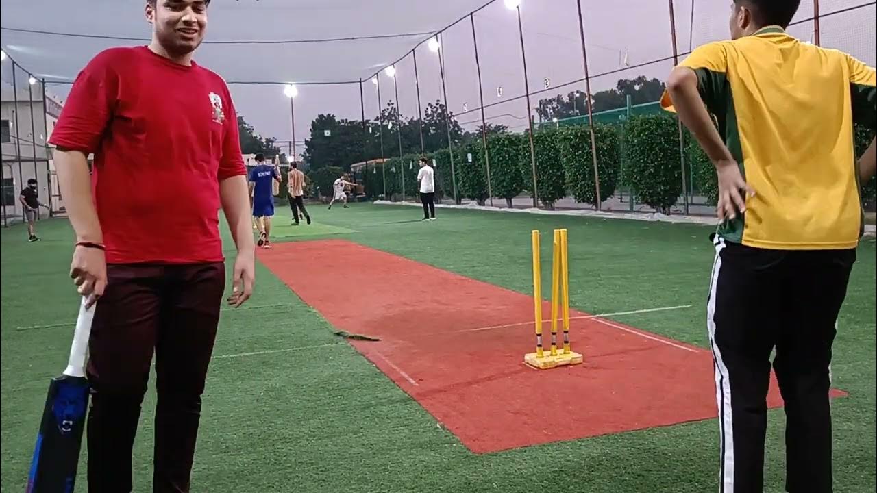 arjuna-classes-teachers-students-team-cengage-vs-team-dc-pandey