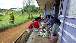HUGE MEAL... Wow, It's This Delicious, Having a Dinner in a House in the Middle of a Rice Field |...