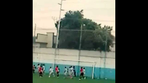 Atajada de Kenneth Naranjo portero de Emelec sub15