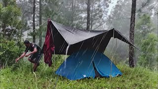 Camping heavy rain thunderstorm⛈ heavy rain accompanied by strong winds||solo camping heavy rain