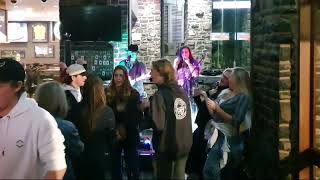 Fine2Uned Fridays At The Banjo Paterson Inn