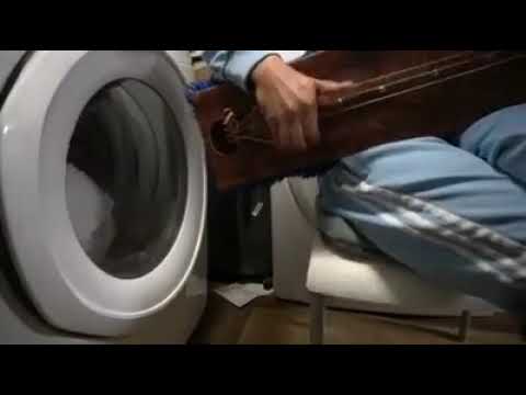 موسيقي روحية كناوية مع اقاع آلة الغسيل