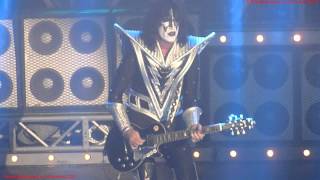 Kiss - Shock Me / Tommy&Eric Solo Live at The HMV Forum London England 4th July 2012