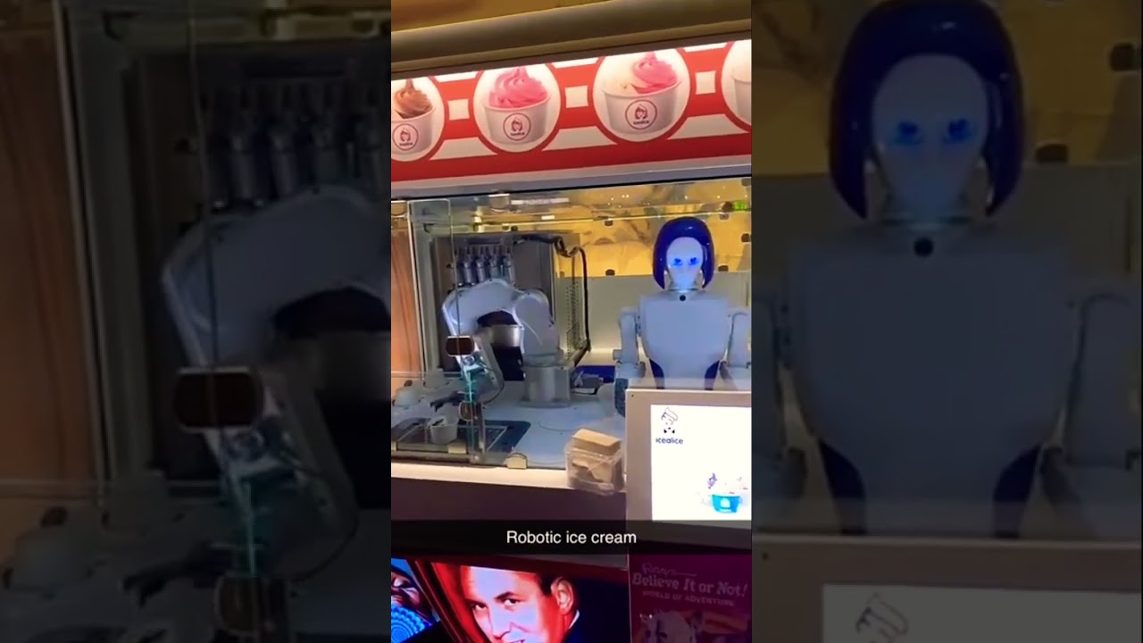 Robot serving ice cream 🍦 