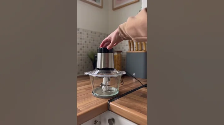 Using the Swan 1.8L Electric Food Chopper 🧅