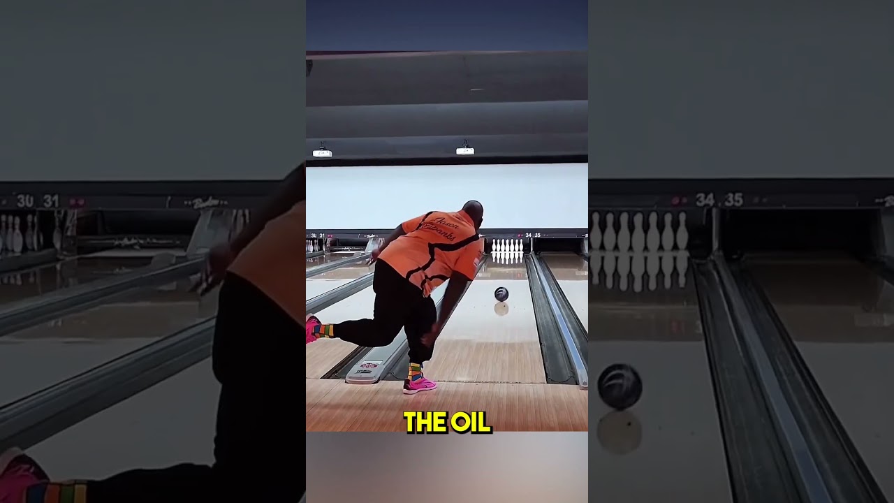 Почему шары для боулинга внезапно начинают вращаться 🎳