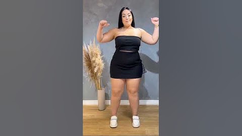 Plus size fashion,Curvy women skirt set #curvy #fashion #model