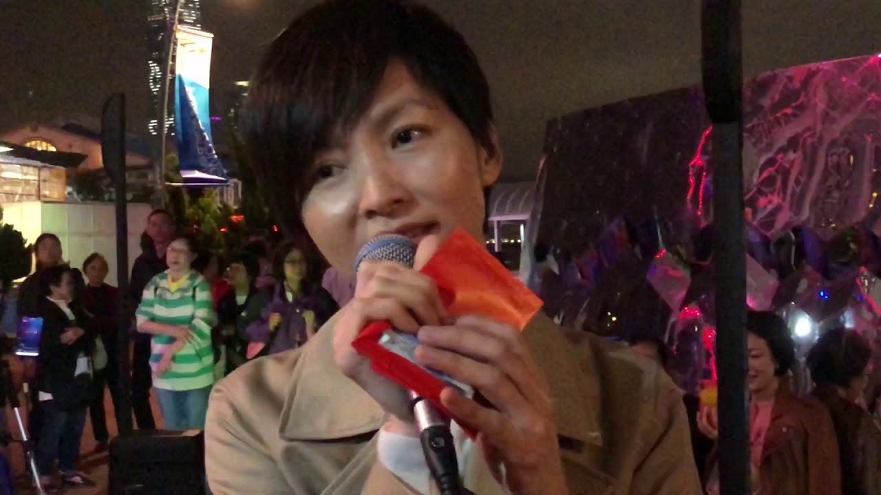 龍九 (2019-3-26) 中環10號碼頭🎡附近 唱 “ 舊夢不須記 + 痴情意外 ”