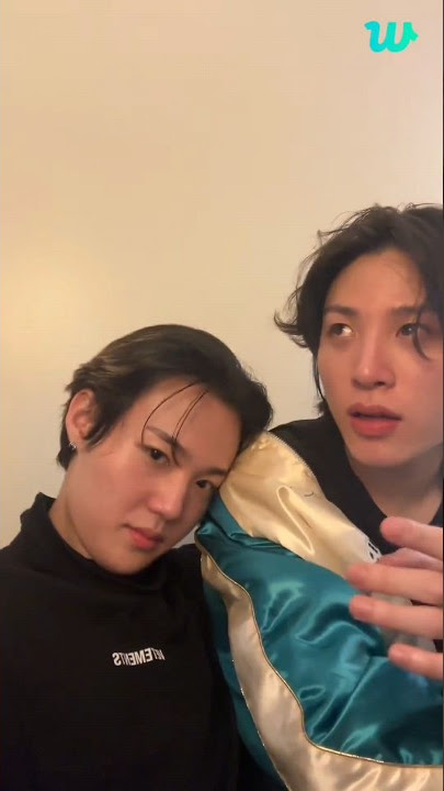 When Doyoung leans to Junghwan's shoulder. Treasure maknae moment #treasure #junghwan #haruto