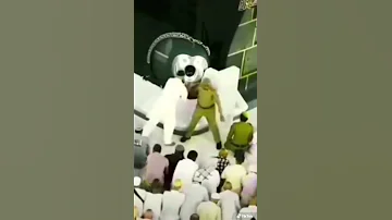 كيف سيكون لقاء الله عز وجل الحجر الاسود تدافع ربي ادخلنا الجنه من غير حساب ولا عقاب يارب 
