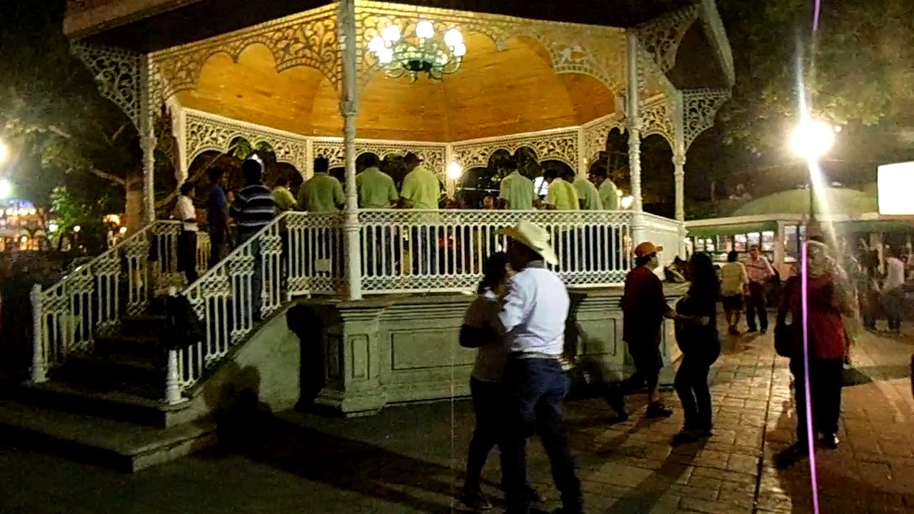 Parque de la Marimba Tuxtla Gutiérrez, Chiapas, México YouTube