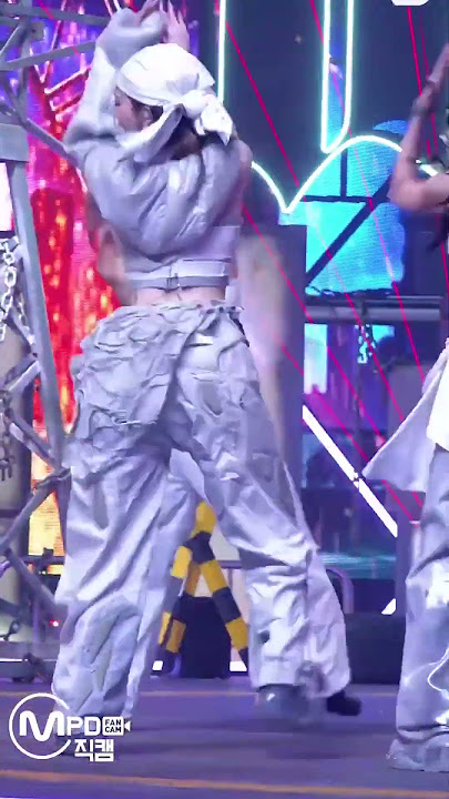Karina Twerk so hot in 1st Dirty Work Stage #aespa #karina #kpop #kpopdance