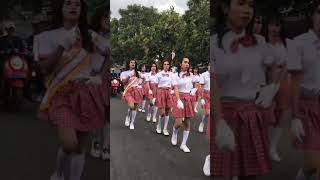 Heboh ||| Waria ikut gerak jalan indah ramaikan HUT RI yang ke_77