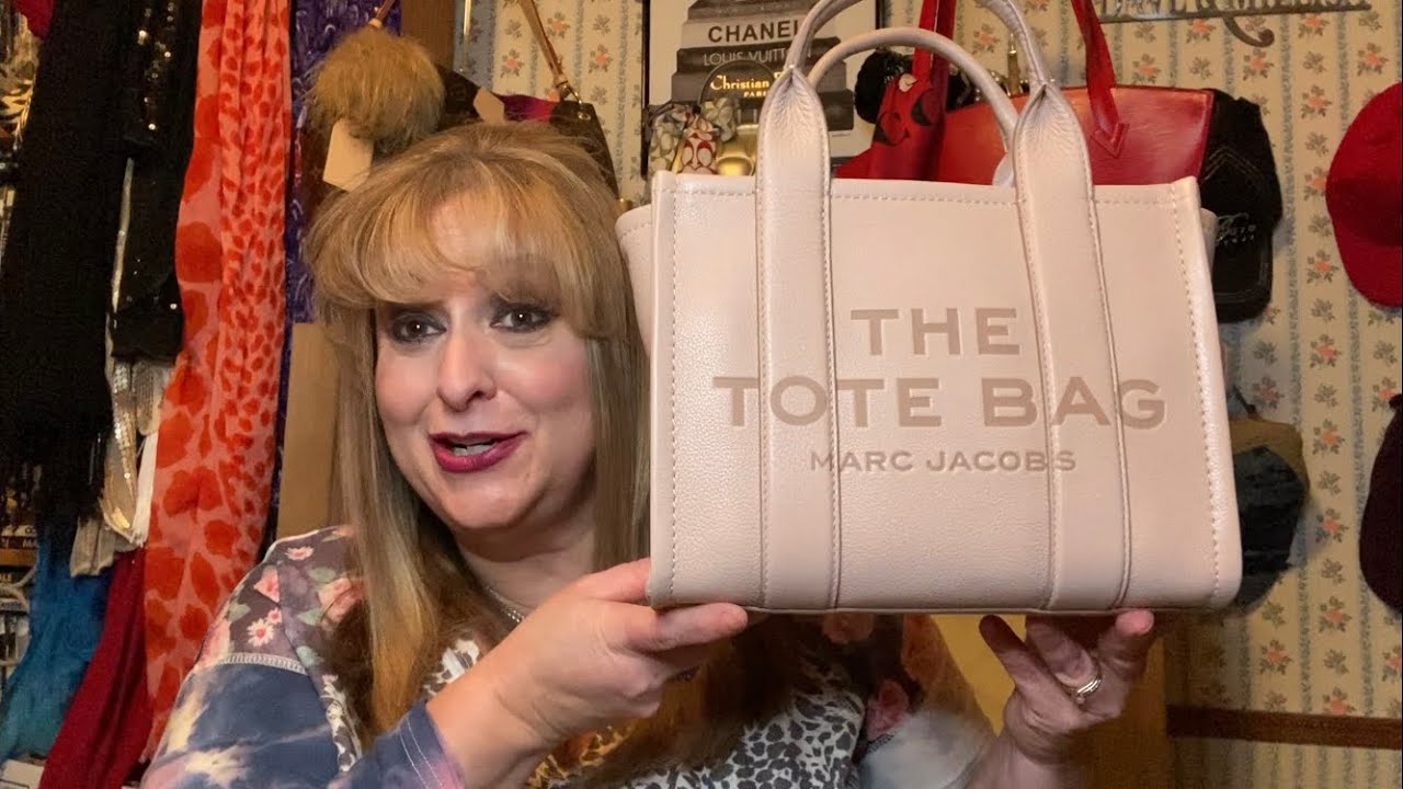 Marc Jacobs The Tote Bag in the mini size Rose Dust 