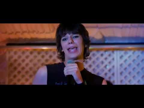 Rodrick sings \