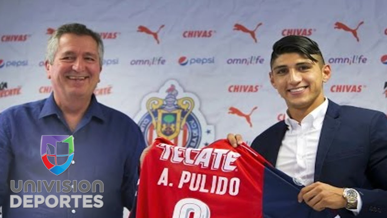 Alan Pulido fue presentado como nuevo jugador de Chivas y ya vistió la ...