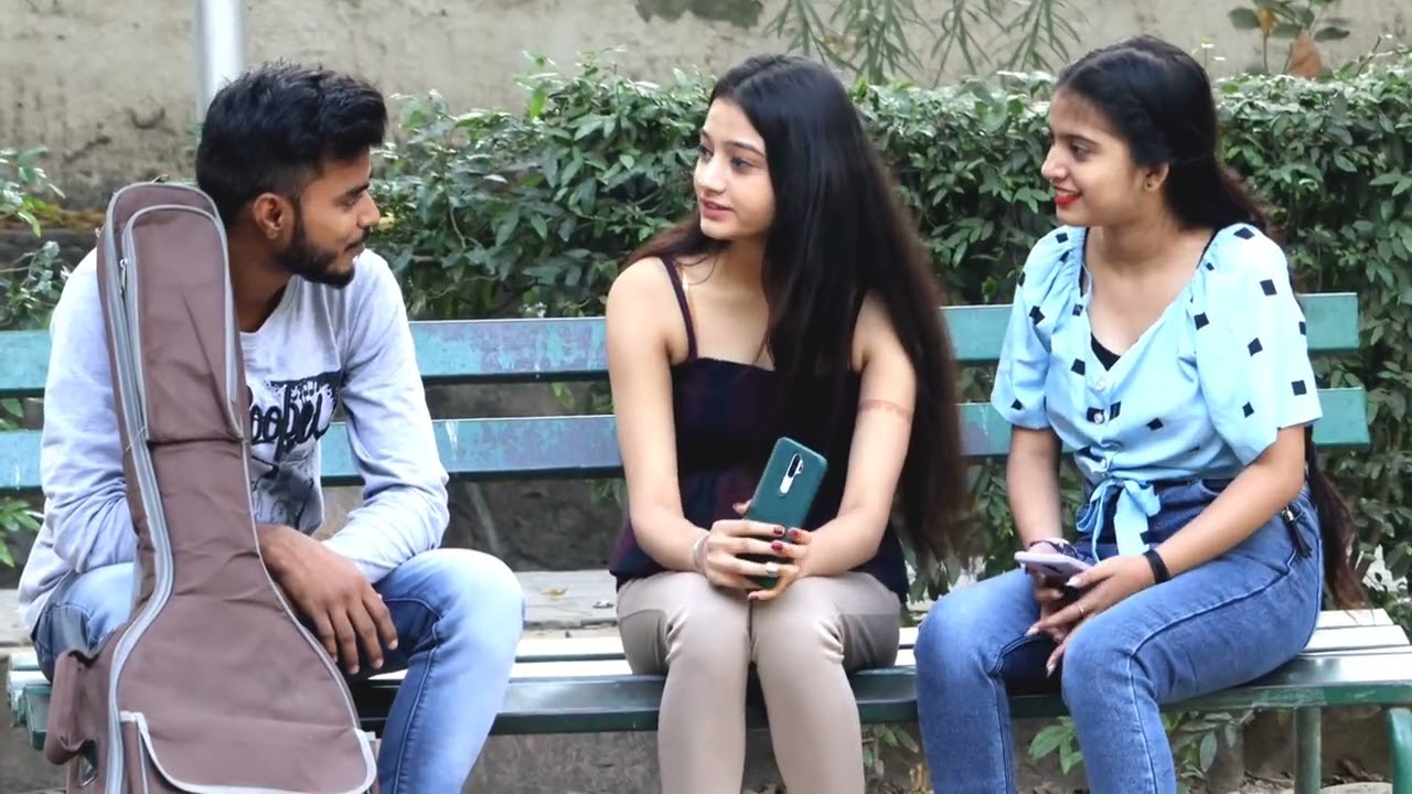 Randomly RAP Singing & Awesome Heartbeat Guitar Mashup Delhi Cute Girls prank Bimlesh Singh