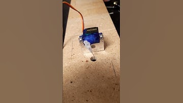 scambio con servomotore pilotato da arduino