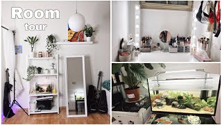 ROOM TOUR🦋| vůbec první a nejvíc cool!