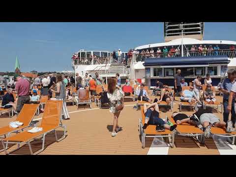 Video: Mannen Hopper Av Cruiseskip, Utestengt For Livet