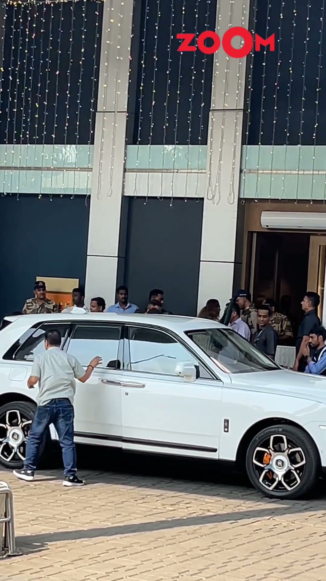 Shah Rukh Khan spotted at Kalina Airport ? #shahrukh #shorts