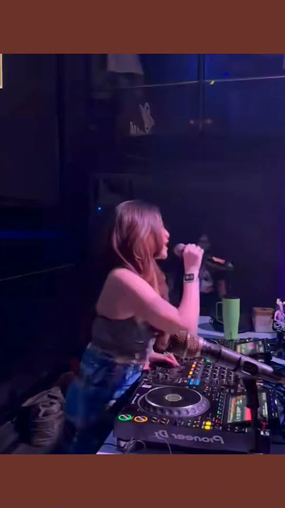 Nathalie Ketika Jadi DJ