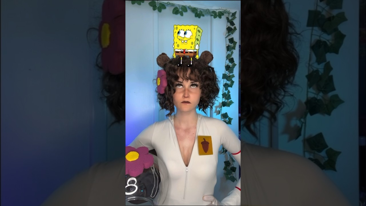 Spongebob X Sandy ? Of course it's a fake wedding ! 😄 #spongebob #cosplay