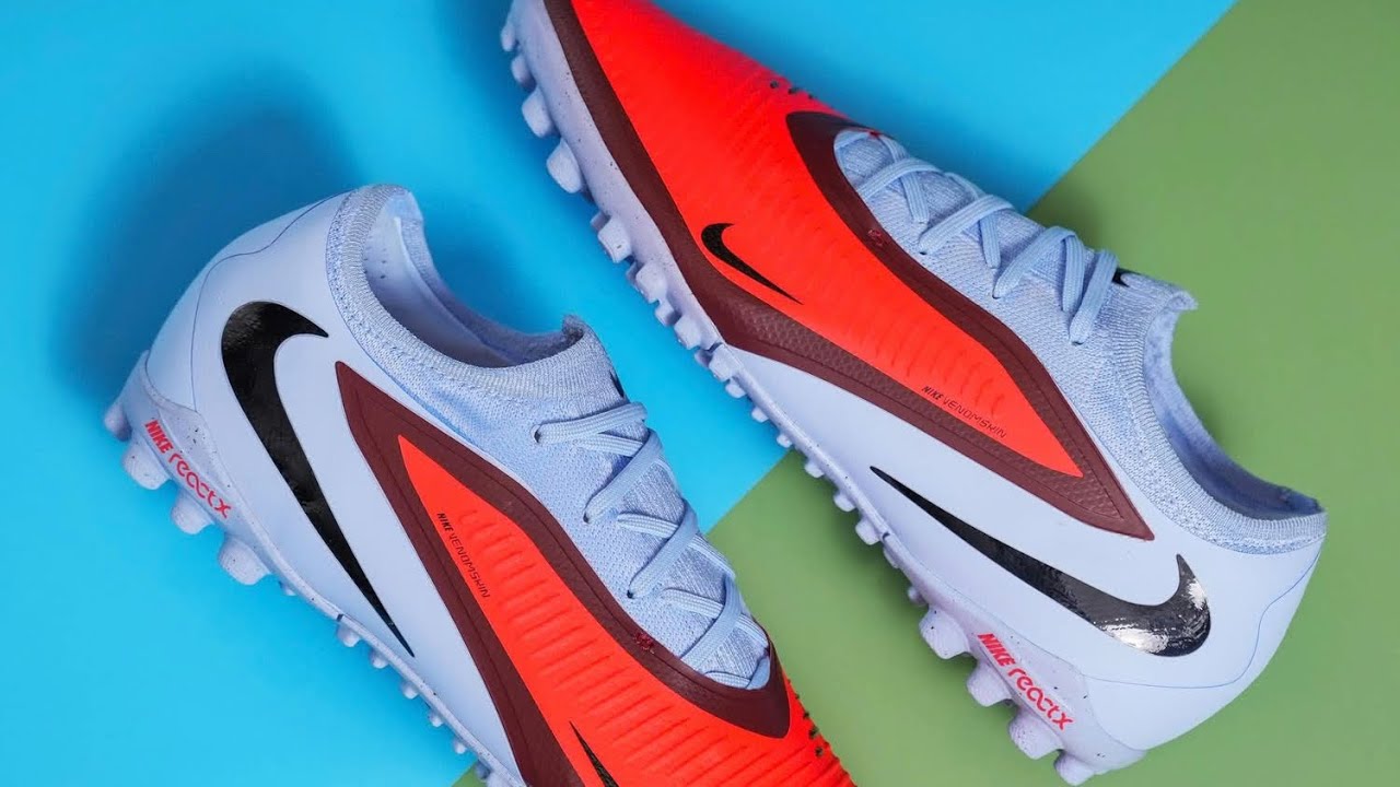 Review Nike Phantom 6 Low Pro TF có gì đặc biệt? 