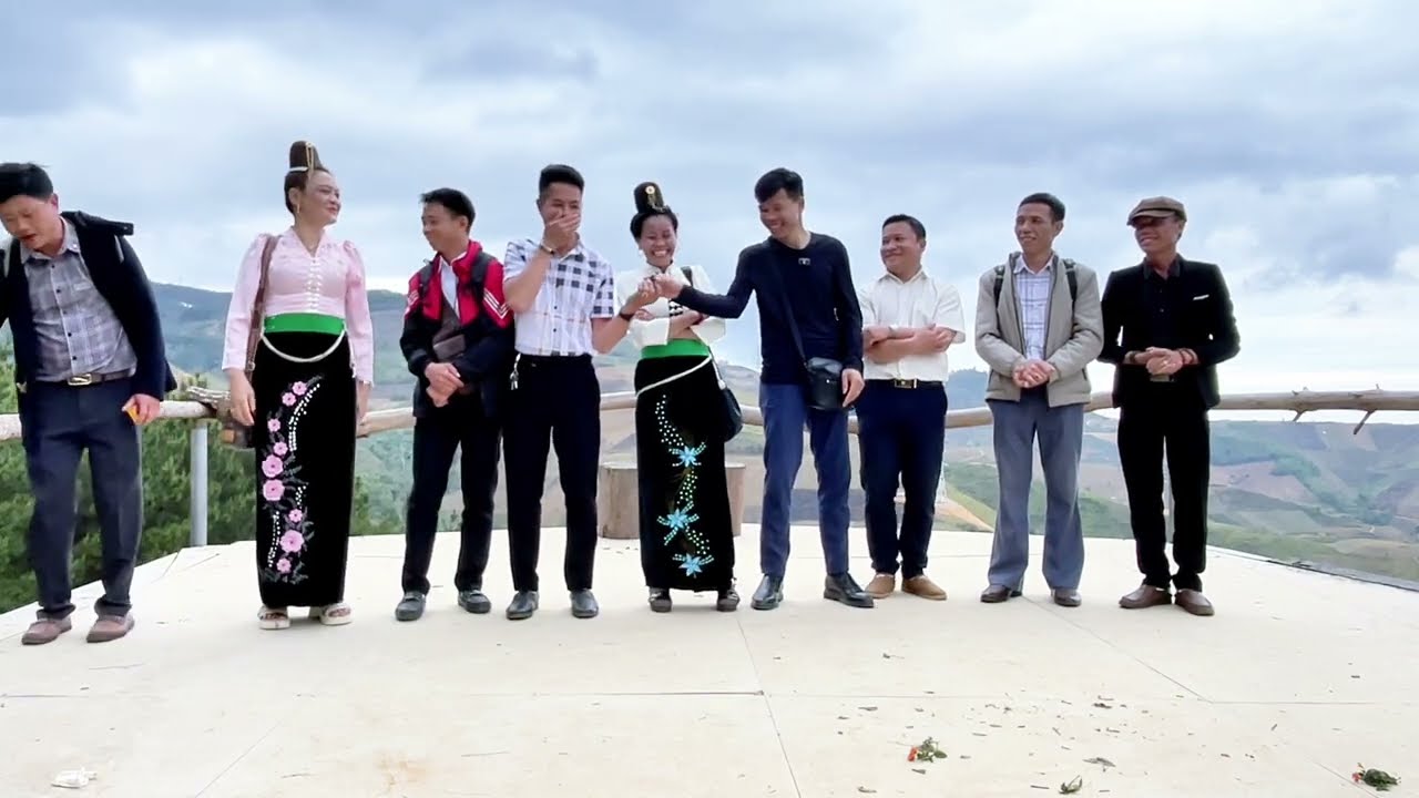 Gặp Gỡ Các Giọng Ca Hát Thái Điện Biên, Sơn La Trên Đèo Pha Đin Vào Mùng 9 Tết Quá Hay Và Hấp Dẫn