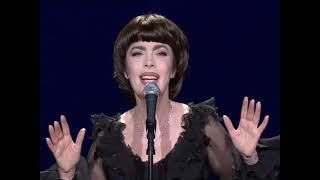 Mireille Mathieu - Qu&#39;elle est belle (Live Im Olympia)[2005]