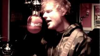 ED SHEERAN - 'Kiss Me'  [LIVE IN FM104] 3/4