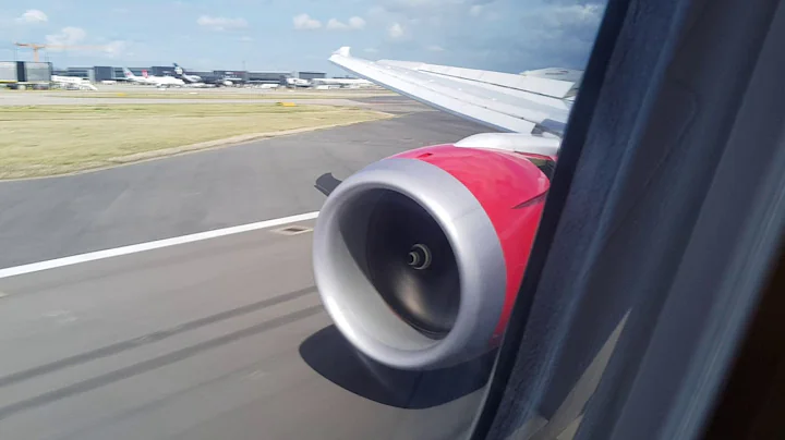Avianca 787 Boeing Dreamliner 2019 Landing into LHR from BOG. View from Business Class seat 1K