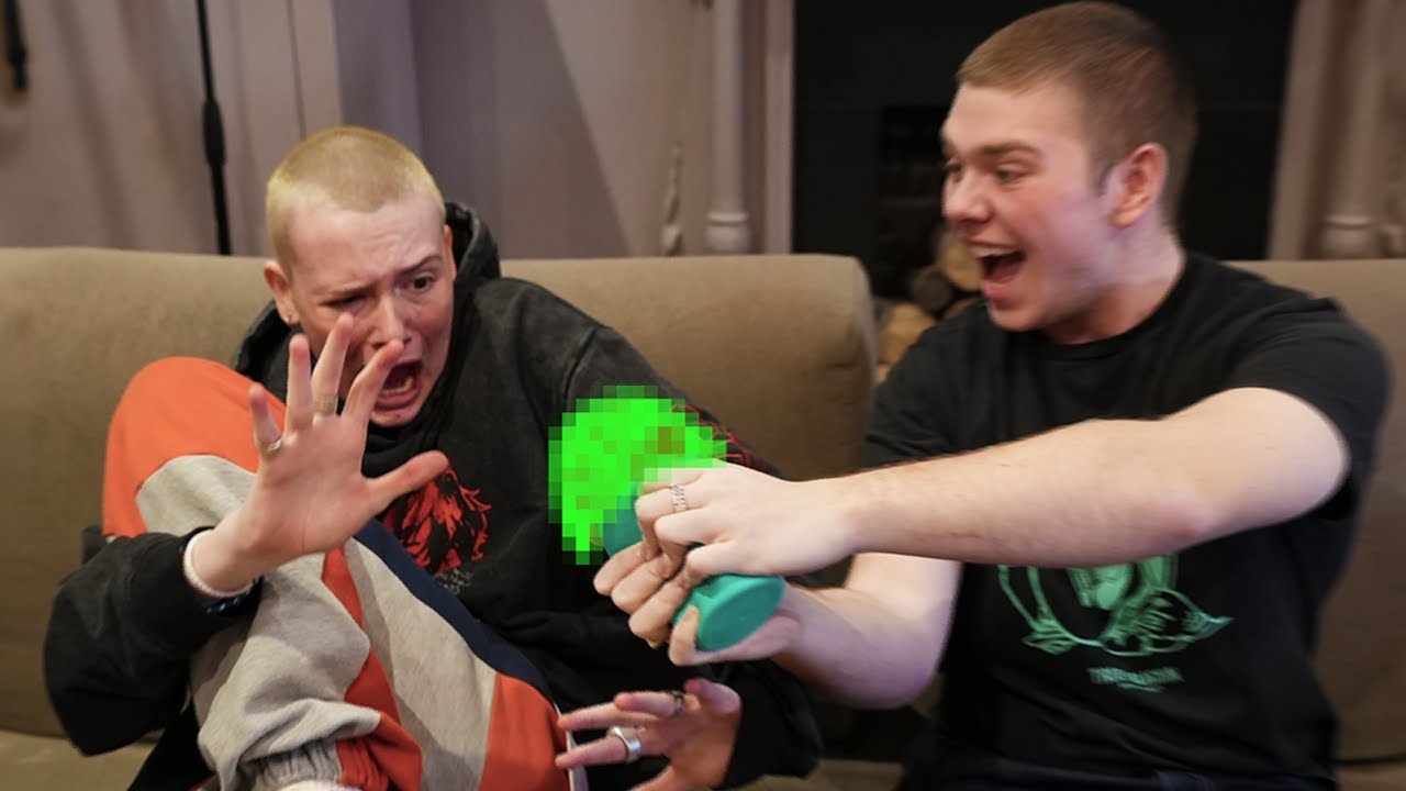 Готовим УЖАСНЫЕ коктейли с Billzo