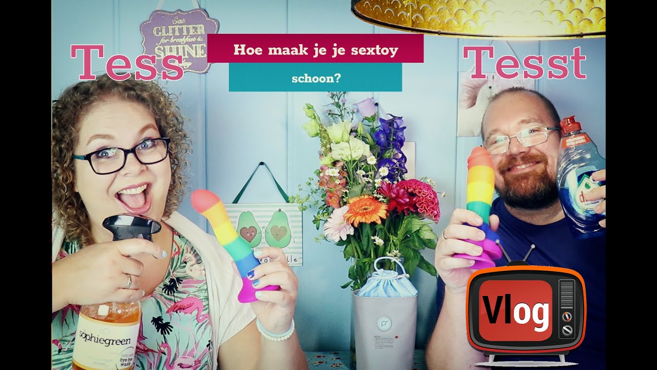 Virussen? Bacteriën? | Hoe maak je je seksspeeltjes schoon? | Tess Tesst