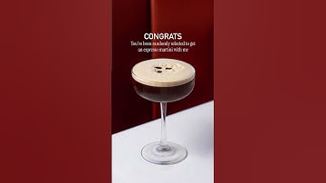 Congrats, you’ve been chosen to get espresso martinis with me 🍸  #espressomartini #martini #bar