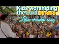 Kids worshiping the Lord : (Lilim worship song) #ccto