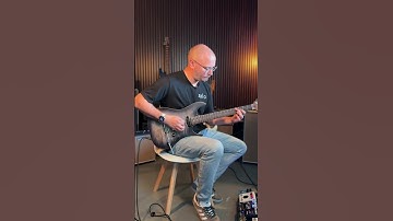 Watching the master Tom Quayle shred on his signature Ibanez #guitar #progmetal #shredder