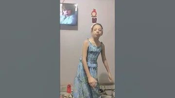 يتفلق نصين قد بغض 