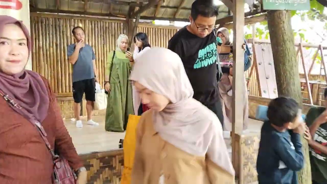 Bunda dan Aa. Farel Maksi Saung Tuang Karawang 17 Pebuari 2026