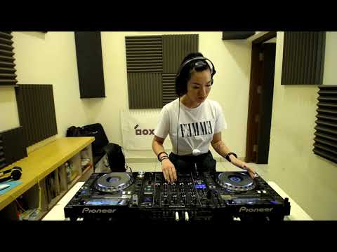 Danny Scrilla & A/K/A Sounds - Krunk Guest Mix live from boxout.fm HQ